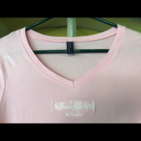 JUNIOR’S THE BEVERLY HILLS HOTEL T-SHIRT. - Picture 6 of 15